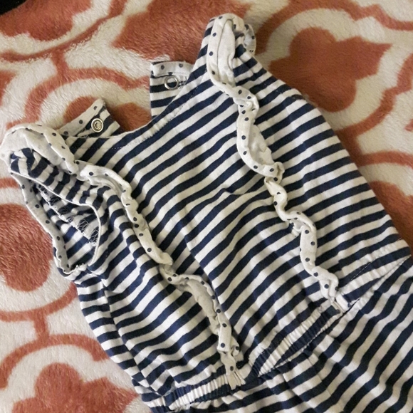 6/$15 size 3M cute blue white striped onesie - Picture 3 of 9